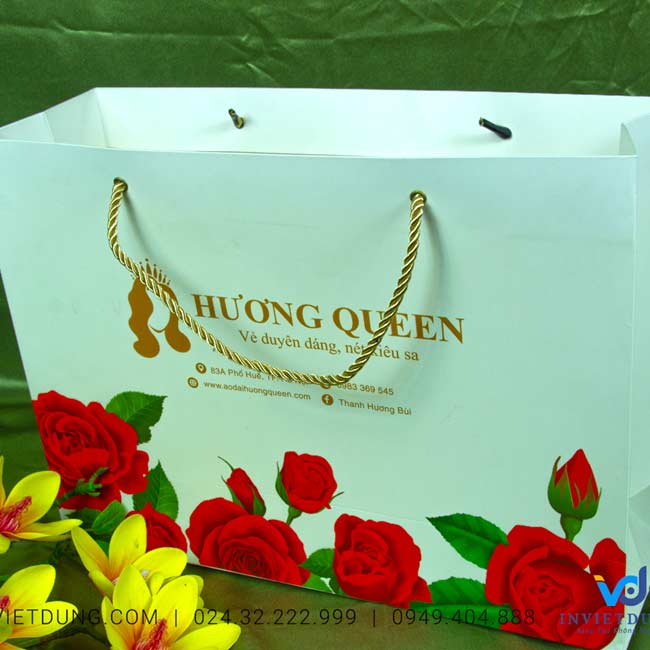Mẫu túi giấy đựng áo dài Hương Queen