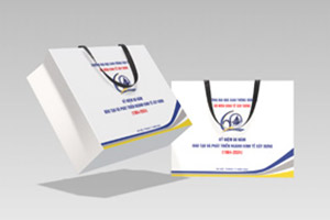 Mẫu túi giấy sự kiện trường đại học Giao thông Vận tải