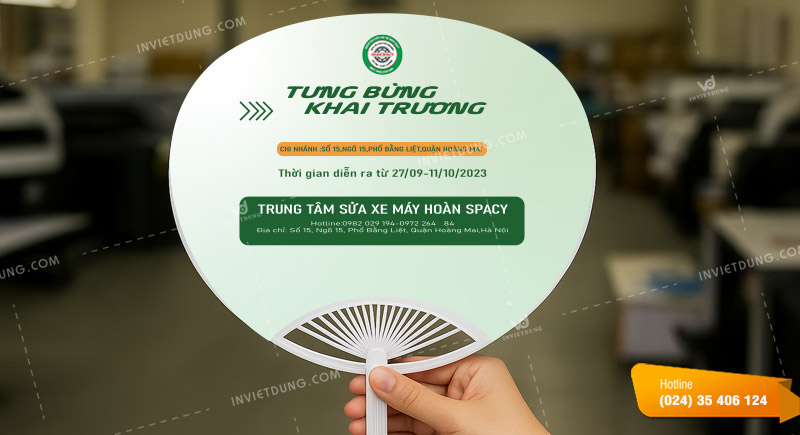 Quy cách in quạt nhựa cầm tay cửa hàng xe điện