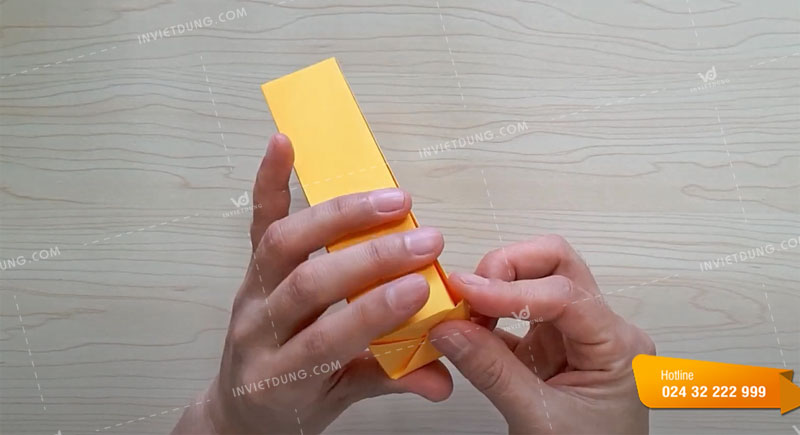 Cách gấp hộp giấy đựng bút có nắp bước 7