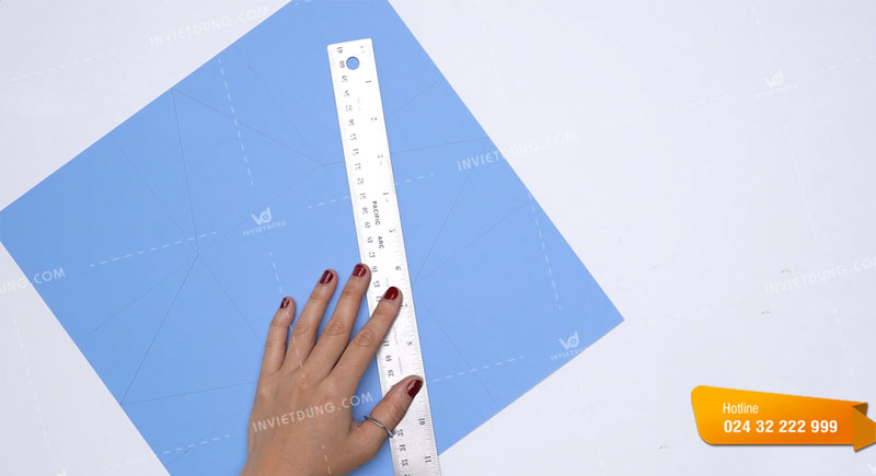Cách làm hộp giấy đựng quà hình kim tự tháp bước 3
