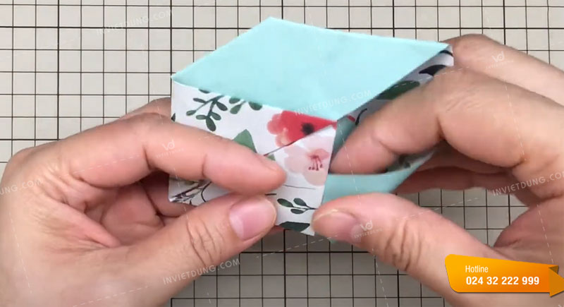 Cách gấp hộp hình chữ nhật không có nắp bước 8