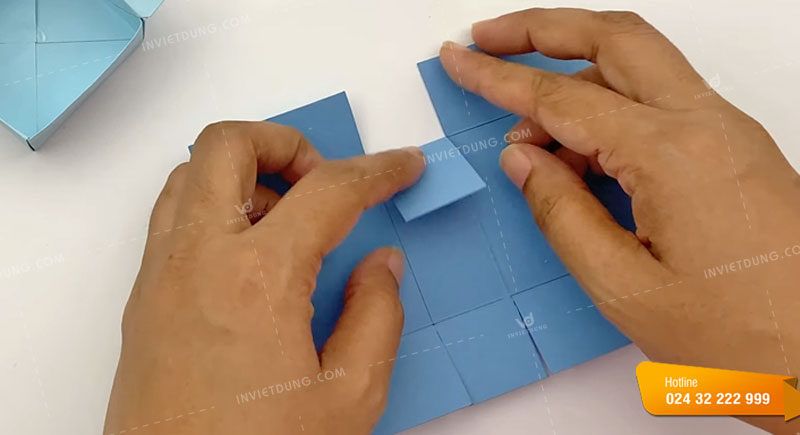 Gấp phần vỏ hộp bước 3