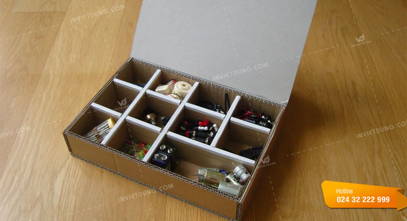 Hoàn thành làm hộp giấy nhiều ngăn từ bìa cứng