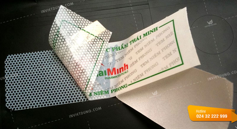 Decal nhựa in tem niêm phong