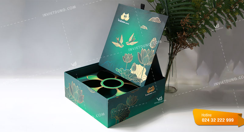 Hộp cánh bướm mở nắp hông