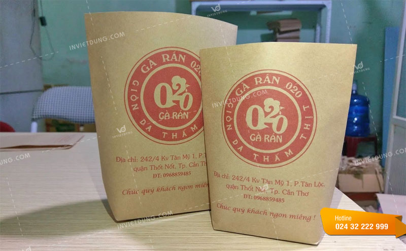 Mẫu túi giấy đựng gà rán cửa hàng Q2O