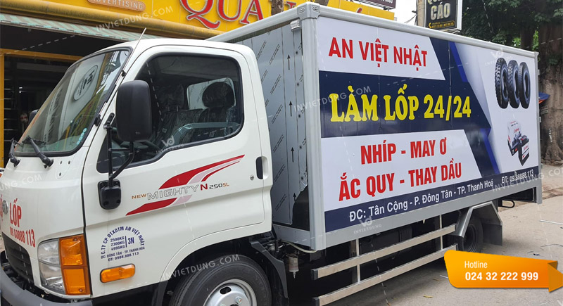 Mẫu decal dán xe ô tô
