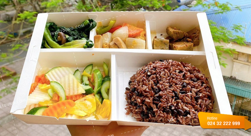 Hộp đựng cơm 4 ngăn do In Việt Dũng thiết kế và in ấn