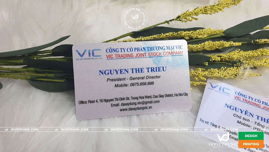 In card visit nhựa ánh bạc cho Tổng Giám đốc công ty VIC