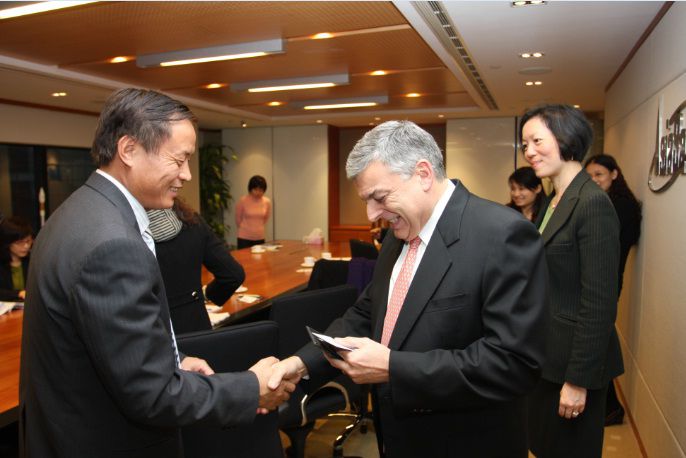 Cơ hội kinh doanh từ tấm card visit