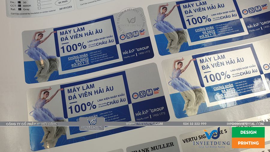 In tem decal nhũ bạc quảng cáo máy làm đá
