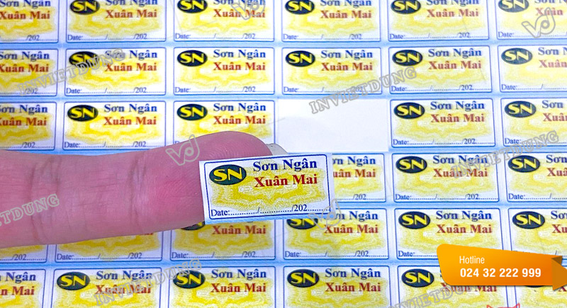 In tem niêm phong được thiết kế theo phong cách độc đáo
