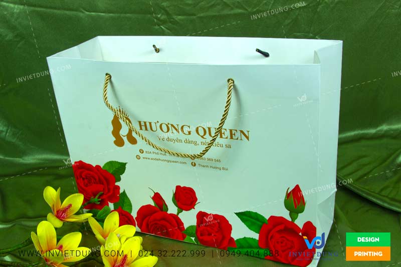 Mẫu túi giấy đựng áo dài Hương Queen